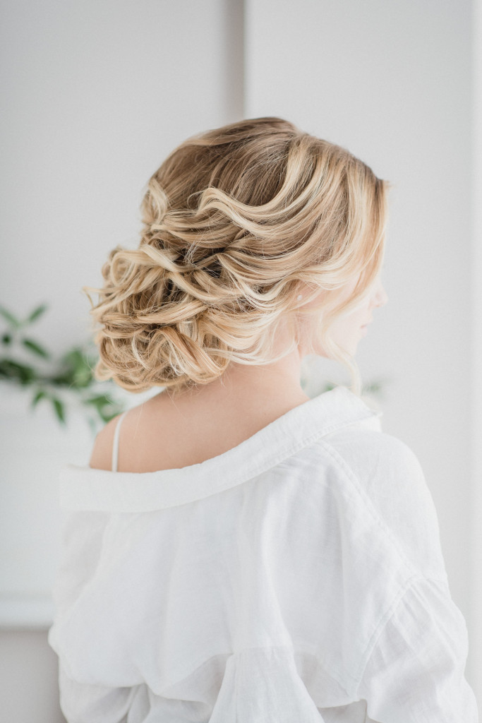  Tips for Perfect Wedding Day Hair by Ladylyn Gool and Jenn Kavanagh Photography