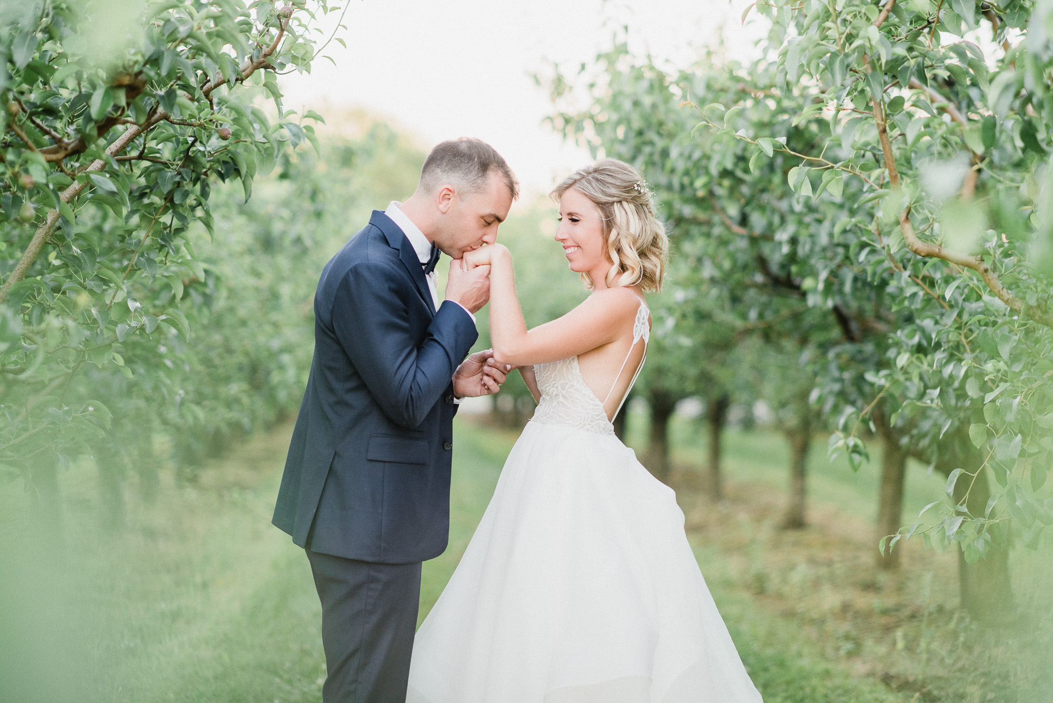 Vineyard sunset photos at Honsberger Winery by Jenn Kavanagh