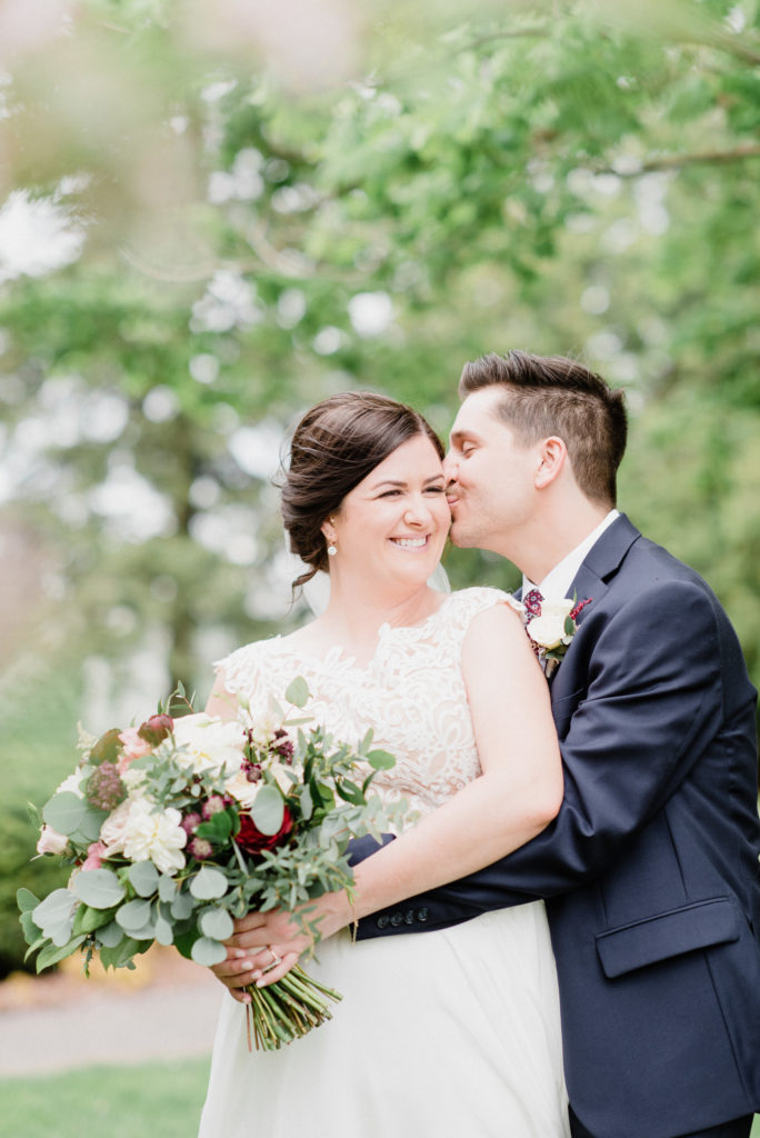 Cambium Farms May wedding by Hamilton Wedding Photographer, Jenn Kavanagh Photography