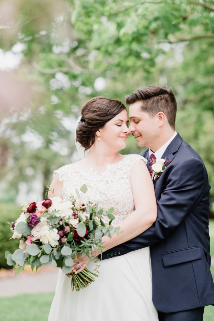 Cambium Farms May wedding by Hamilton Wedding Photographer, Jenn Kavanagh Photography
