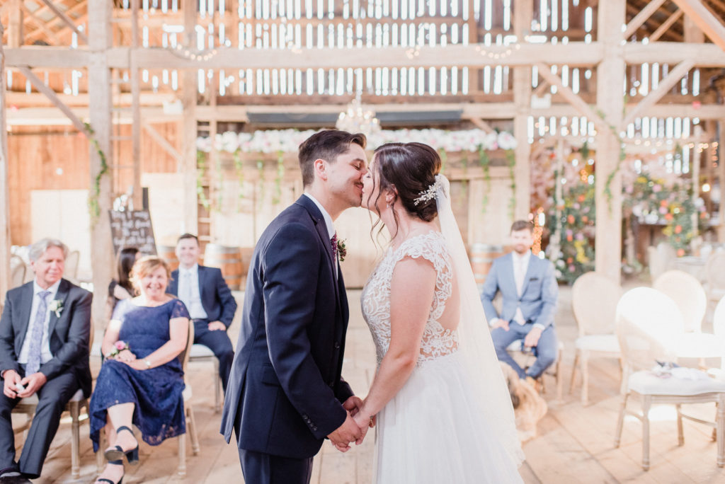 Barn wedding ceremony by Hamilton Wedding Photographer, Jenn Kavanagh Photography