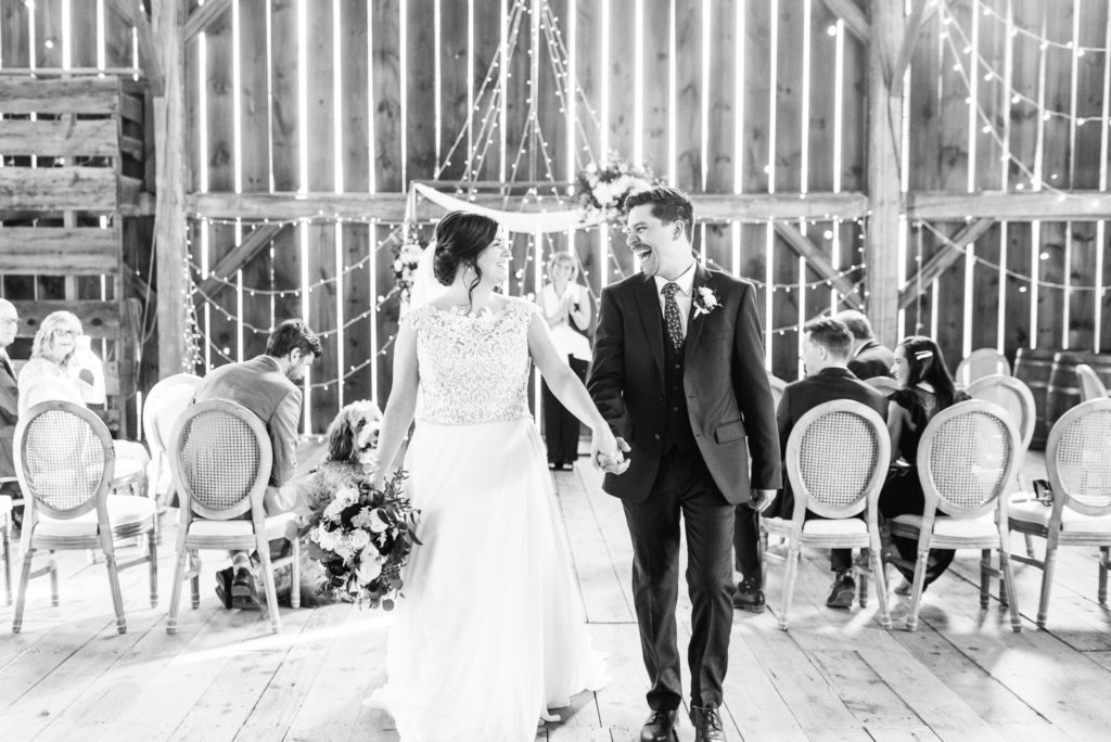 Barn wedding by Jenn Kavanagh Photography