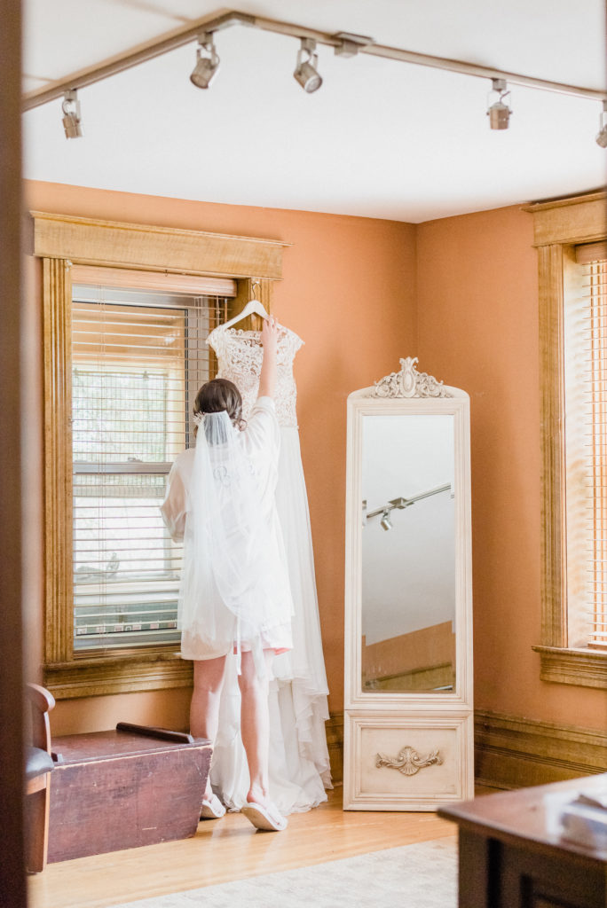 Springtime Cambium Farms wedding photographed by Jenn Kavanagh Photography