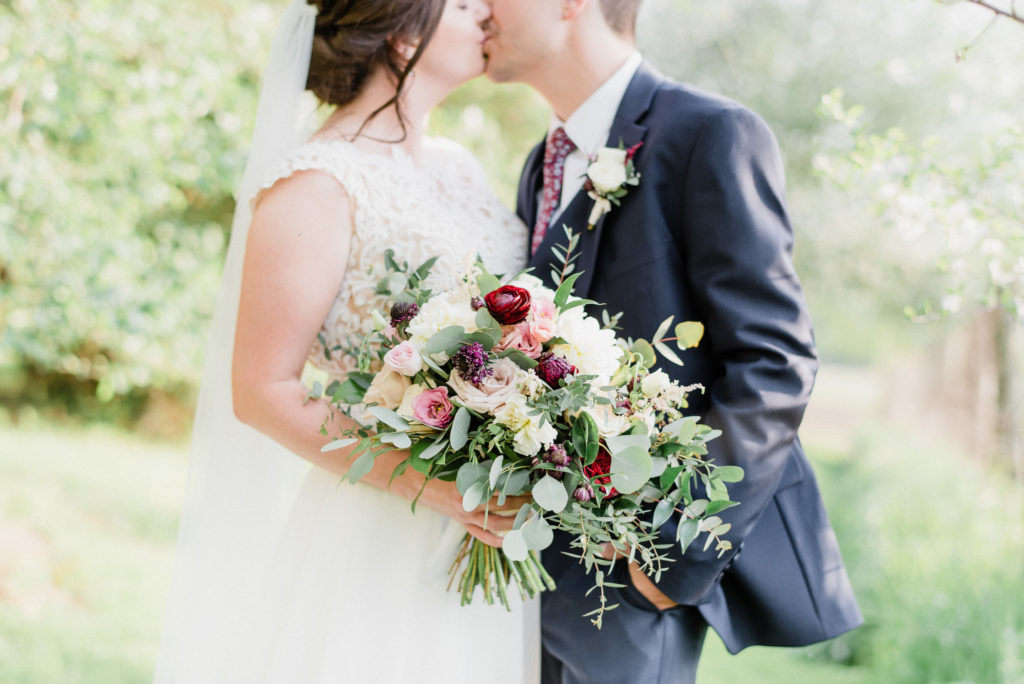 Springtime Cambium Farms wedding photographed by Jenn Kavanagh Photography